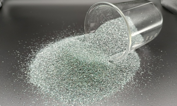 綠碳化硅微粉:提升橡膠制品耐磨性的關(guān)鍵